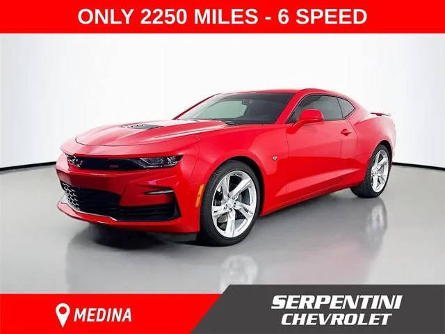 2022 Chevrolet Camaro 1SS RWD photo
