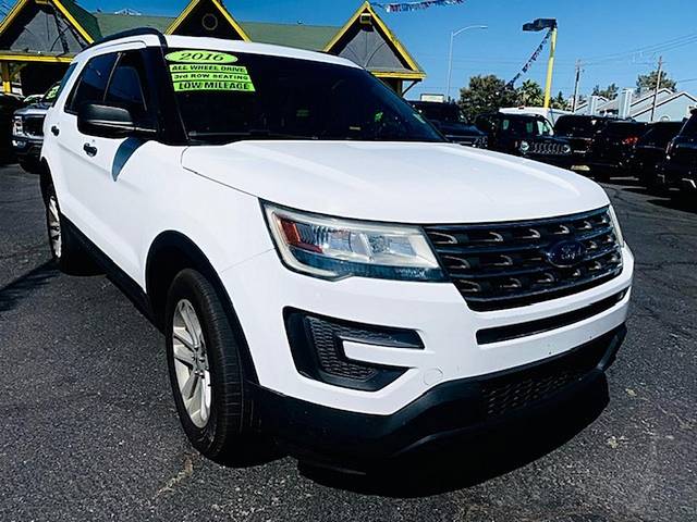2016 Ford Explorer Base 4WD photo