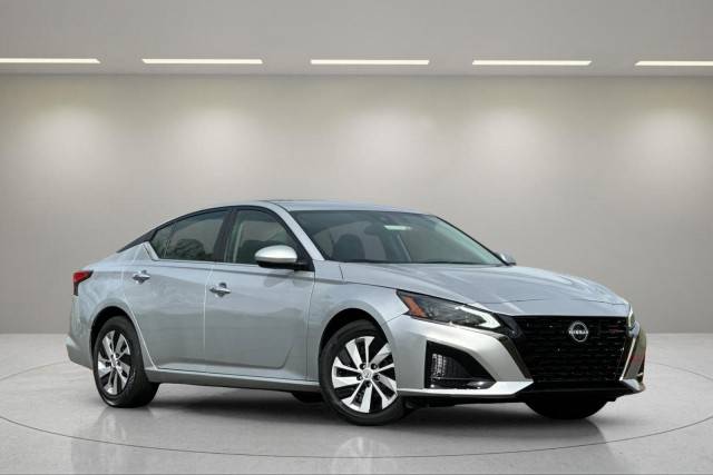 2023 Nissan Altima 2.5 S FWD photo