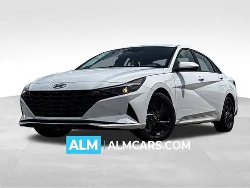 2023 Hyundai Elantra SEL FWD photo