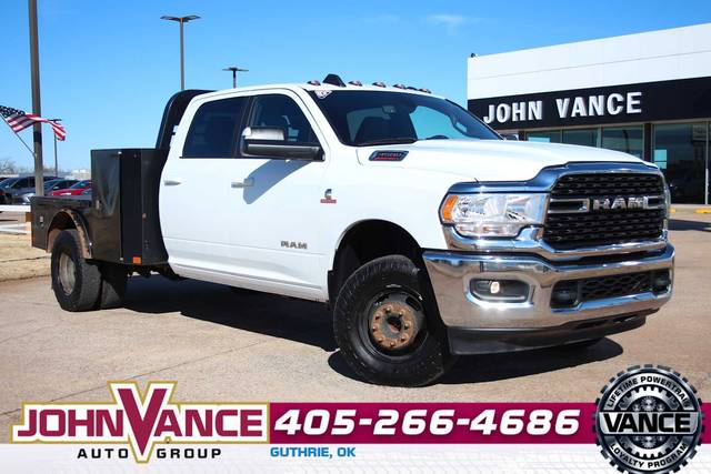 2022 Ram 3500 Big Horn 4WD photo