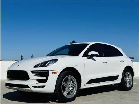 2015 Porsche Macan S AWD photo