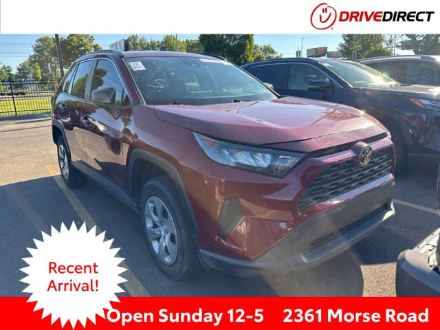 2021 Toyota RAV4 LE FWD photo