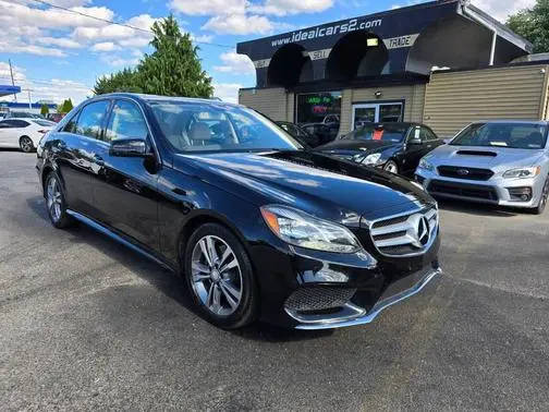 2015 Mercedes-Benz E-Class E 250 BlueTEC Sport AWD photo
