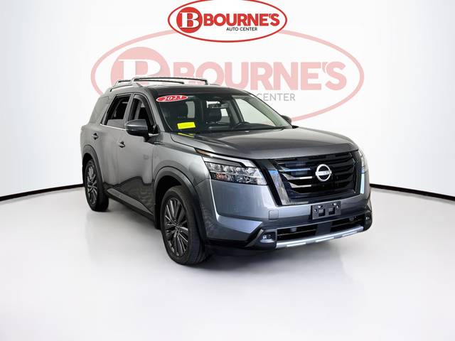2023 Nissan Pathfinder SL 4WD photo