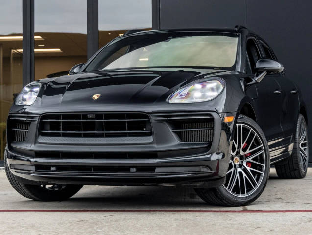 2023 Porsche Macan GTS AWD photo