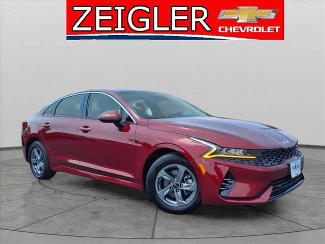 2023 Kia K5 LXS FWD photo