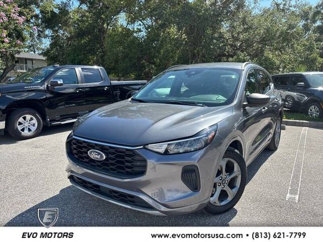 2023 Ford Escape ST-Line FWD photo