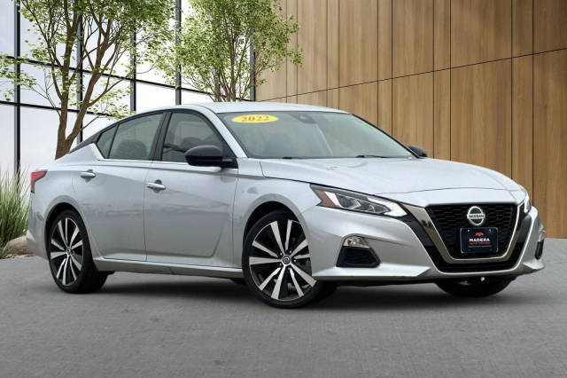 2022 Nissan Altima 2.5 SR FWD photo