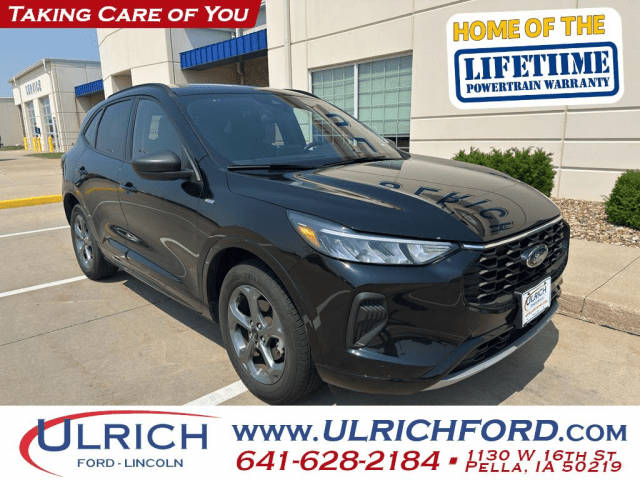 2023 Ford Escape ST-Line AWD photo