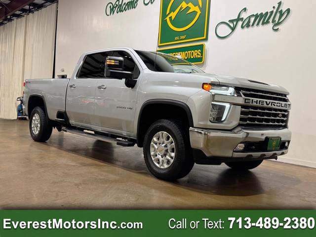 2023 Chevrolet Silverado 3500HD LTZ 4WD photo