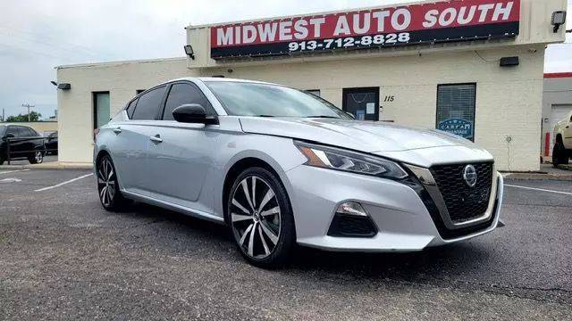 2021 Nissan Altima 2.5 SR FWD photo