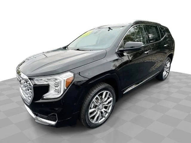 2022 GMC Terrain Denali AWD photo