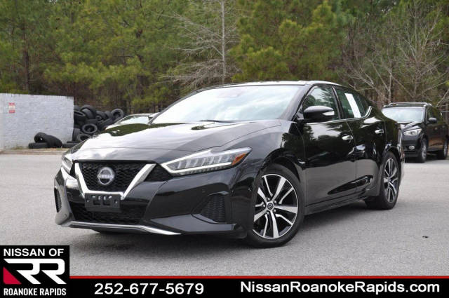 2023 Nissan  SL FWD photo