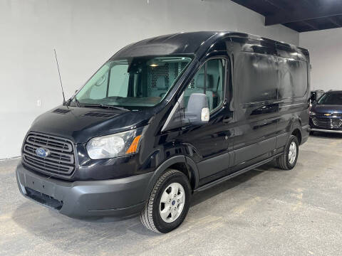 2017 Ford Transit Van  RWD photo