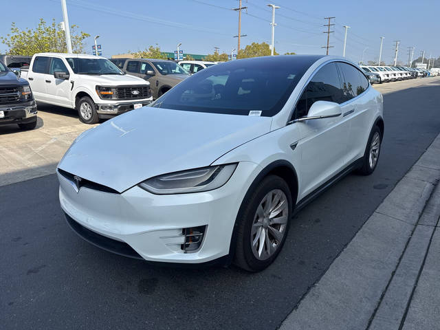 2019 Tesla Model X Long Range AWD photo