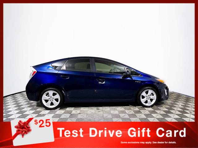 2015 Toyota Prius Five FWD photo