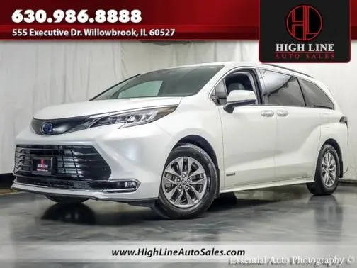 2021 Toyota Sienna XLE AWD photo