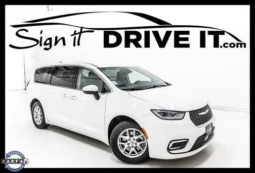 2023 Chrysler Pacifica Minivan Touring L FWD photo