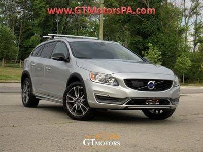 2015 Volvo V60 Cross Country T5 AWD photo