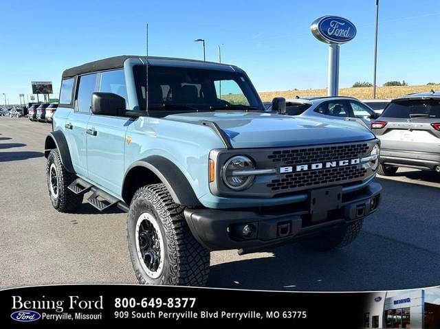 2023 Ford Bronco 4 Door Badlands 4WD photo
