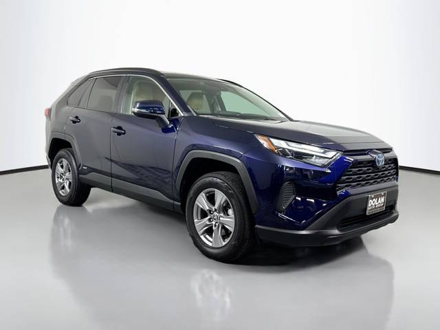 2022 Toyota RAV4 Hybrid XLE AWD photo
