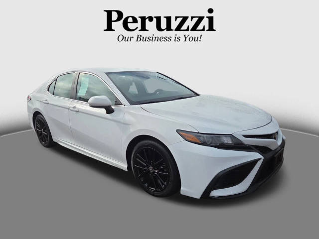 2021 Toyota Camry SE FWD photo