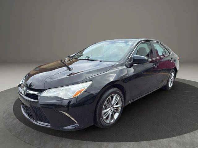 2016 Toyota Camry FWD photo