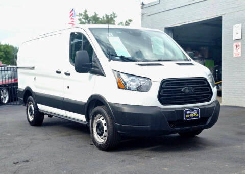 2019 Ford Transit Van  RWD photo