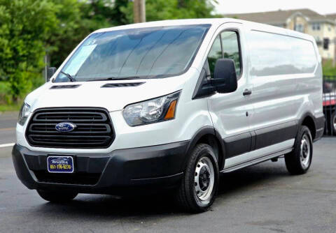 2019 Ford Transit Van  RWD photo