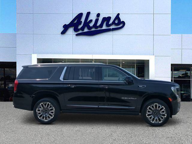 2023 GMC Yukon XL Denali Ultimate 4WD photo