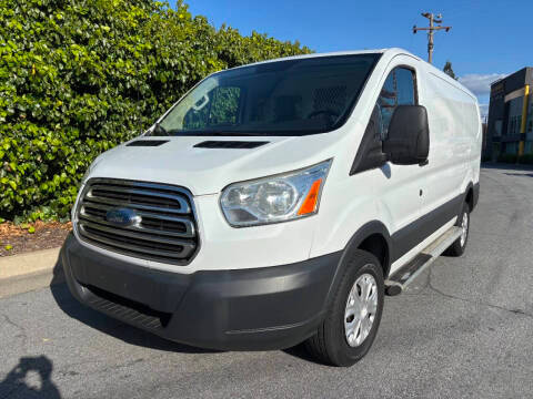 2015 Ford Transit Van  RWD photo