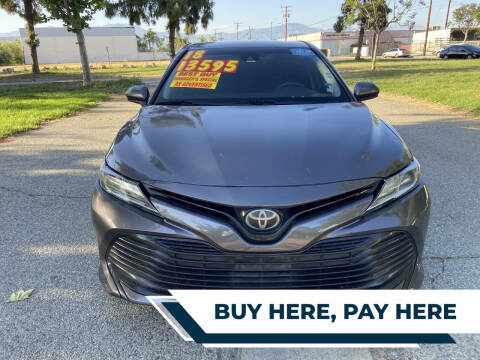 2018 Toyota Camry LE FWD photo