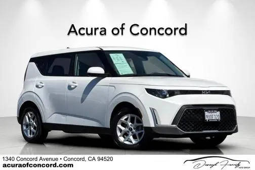 2023 Kia Soul LX FWD photo