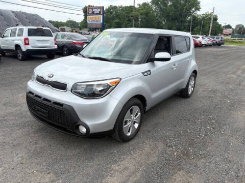 2015 Kia Soul Base FWD photo