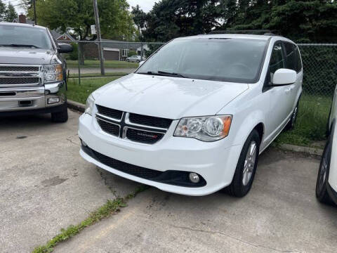 2018 Dodge Grand Caravan SXT FWD photo