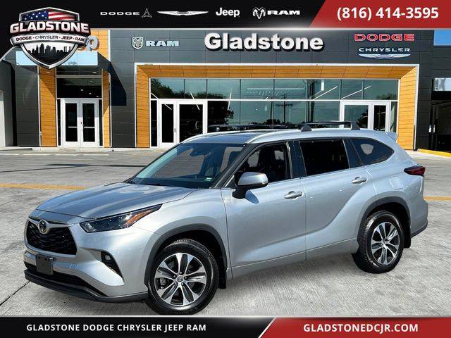 2022 Toyota Highlander XLE AWD photo