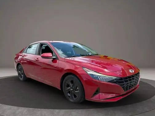 2021 Hyundai Elantra SEL FWD photo