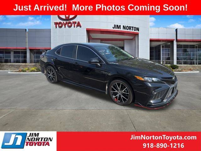 2021 Toyota Camry SE FWD photo