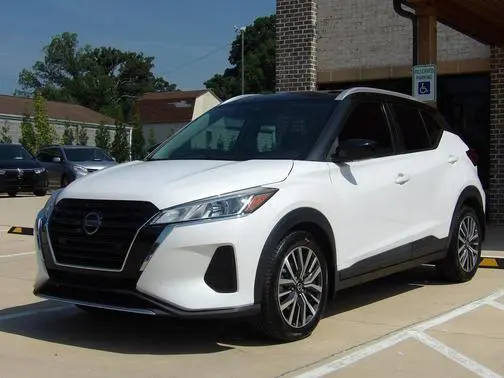 2021 Nissan Kicks SV FWD photo
