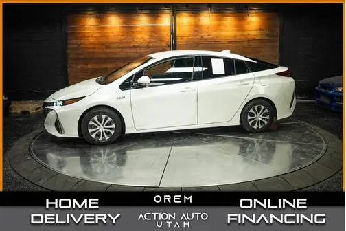 2020 Toyota Prius Prime LE FWD photo