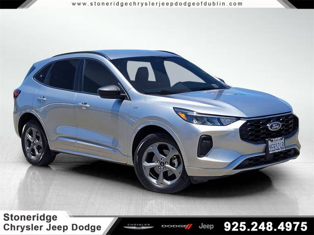 2023 Ford Escape ST-Line AWD photo