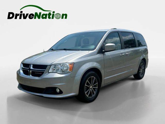 2017 Dodge Grand Caravan SXT FWD photo