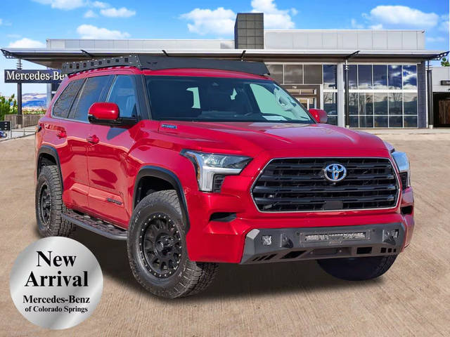 2023 Toyota Sequoia SR5 4WD photo