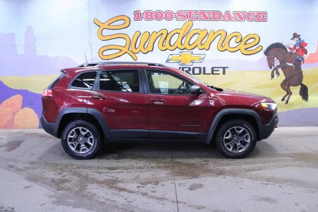 2019 Jeep Cherokee Trailhawk 4WD photo