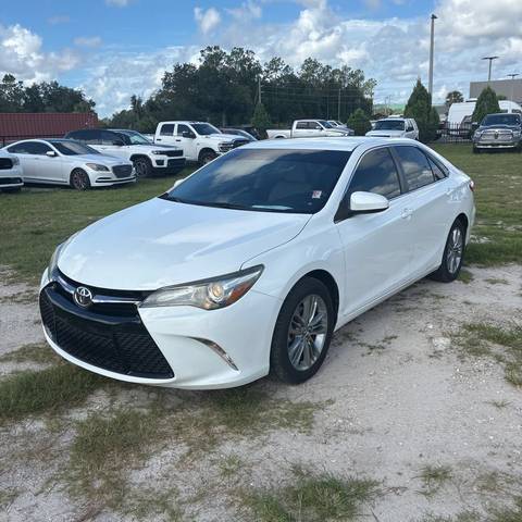 2015 Toyota Camry SE FWD photo