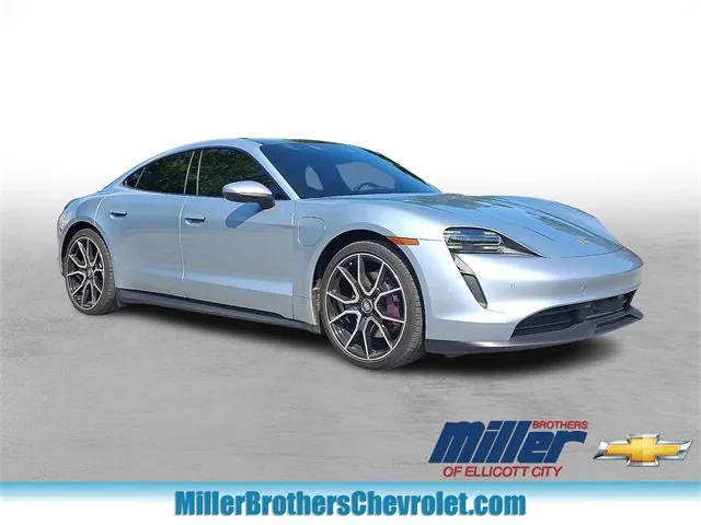 2023 Porsche Taycan RWD photo