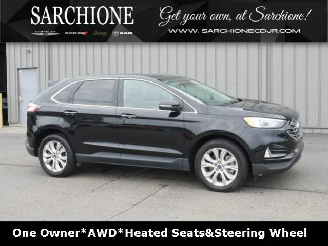 2022 Ford Edge Titanium AWD photo