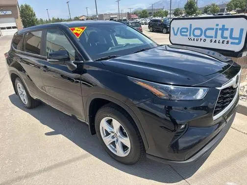 2023 Toyota Highlander LE AWD photo