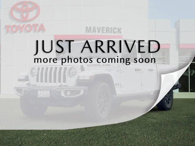 2023 Jeep Gladiator Overland 4WD photo